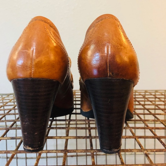 BORN Brown Tan Cognac Heels with Tassels sz 7 - Picture 6 of 7